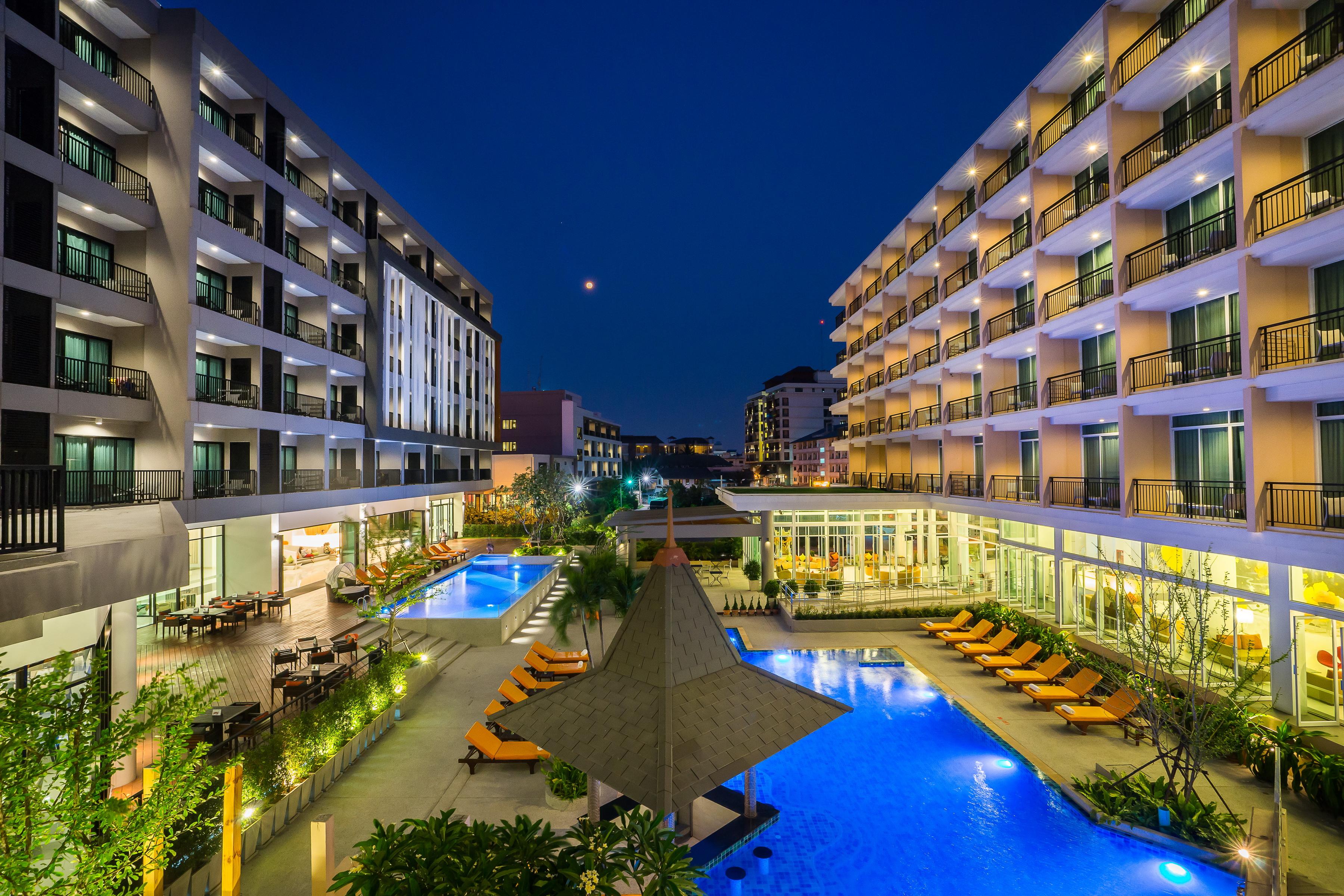 Hotel J Патая Екстериор снимка