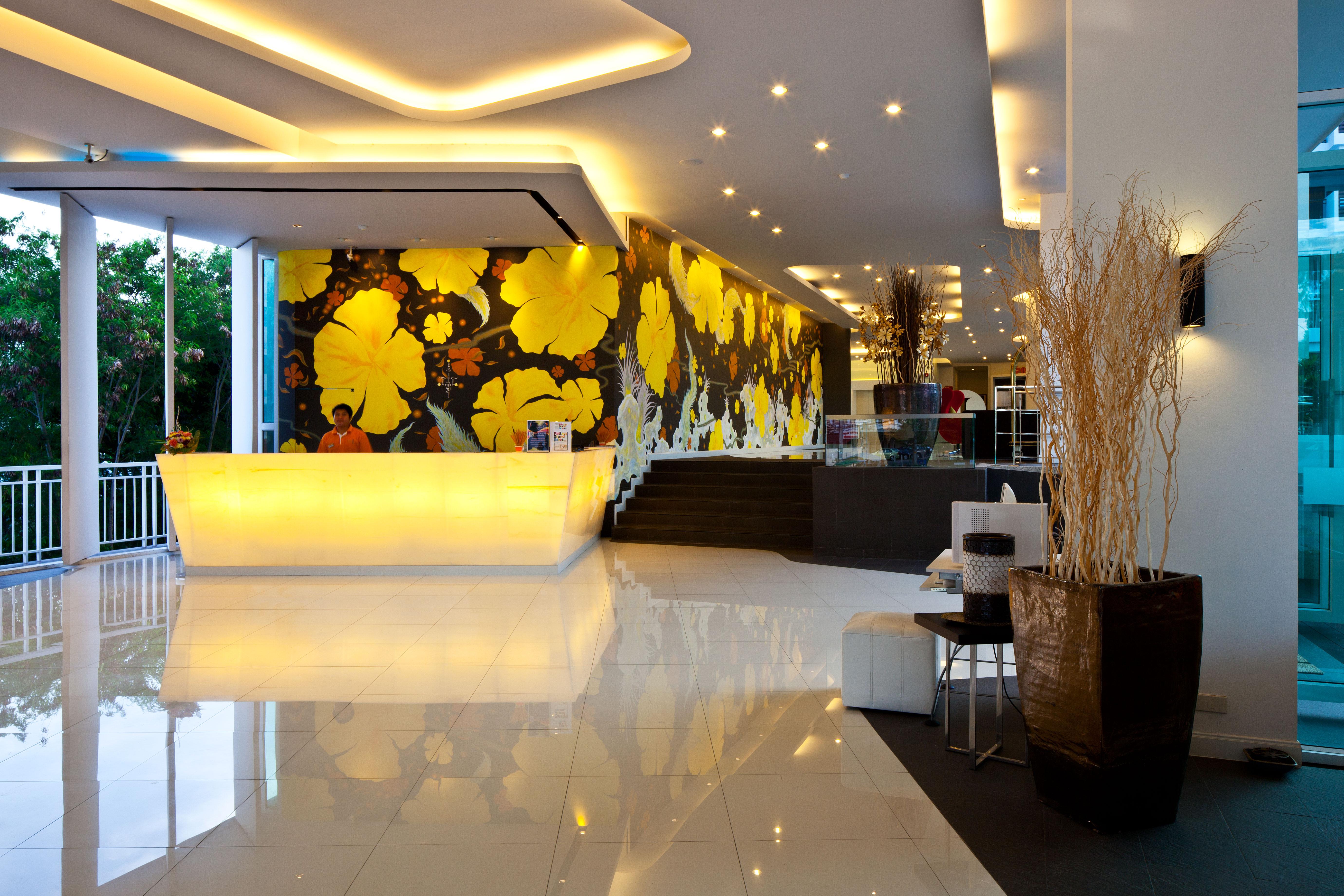 Hotel J Патая Екстериор снимка