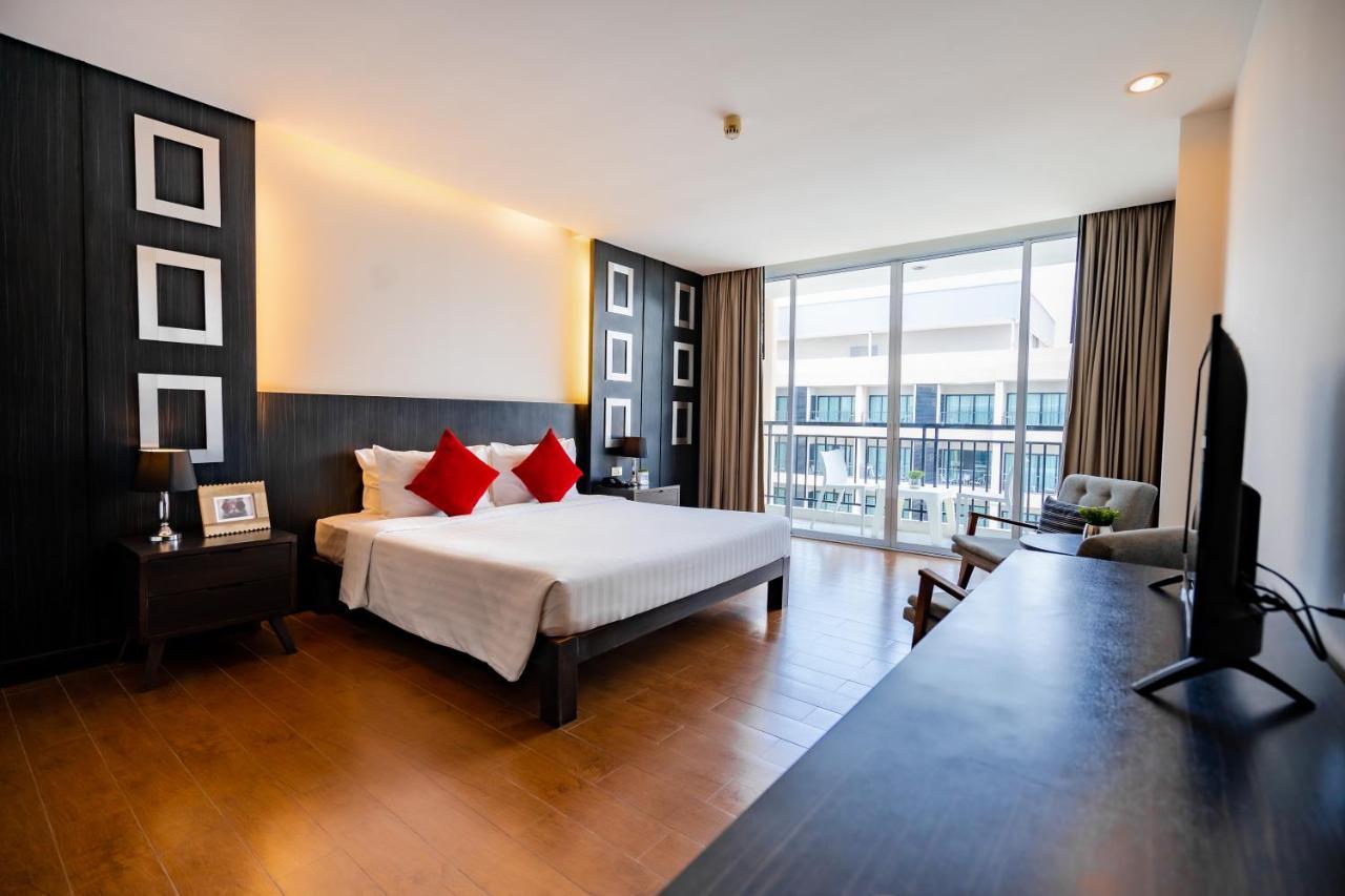 Hotel J Патая Екстериор снимка