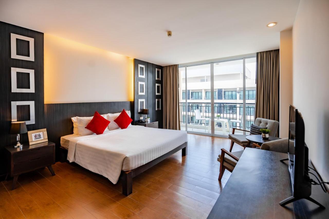 Hotel J Патая Екстериор снимка