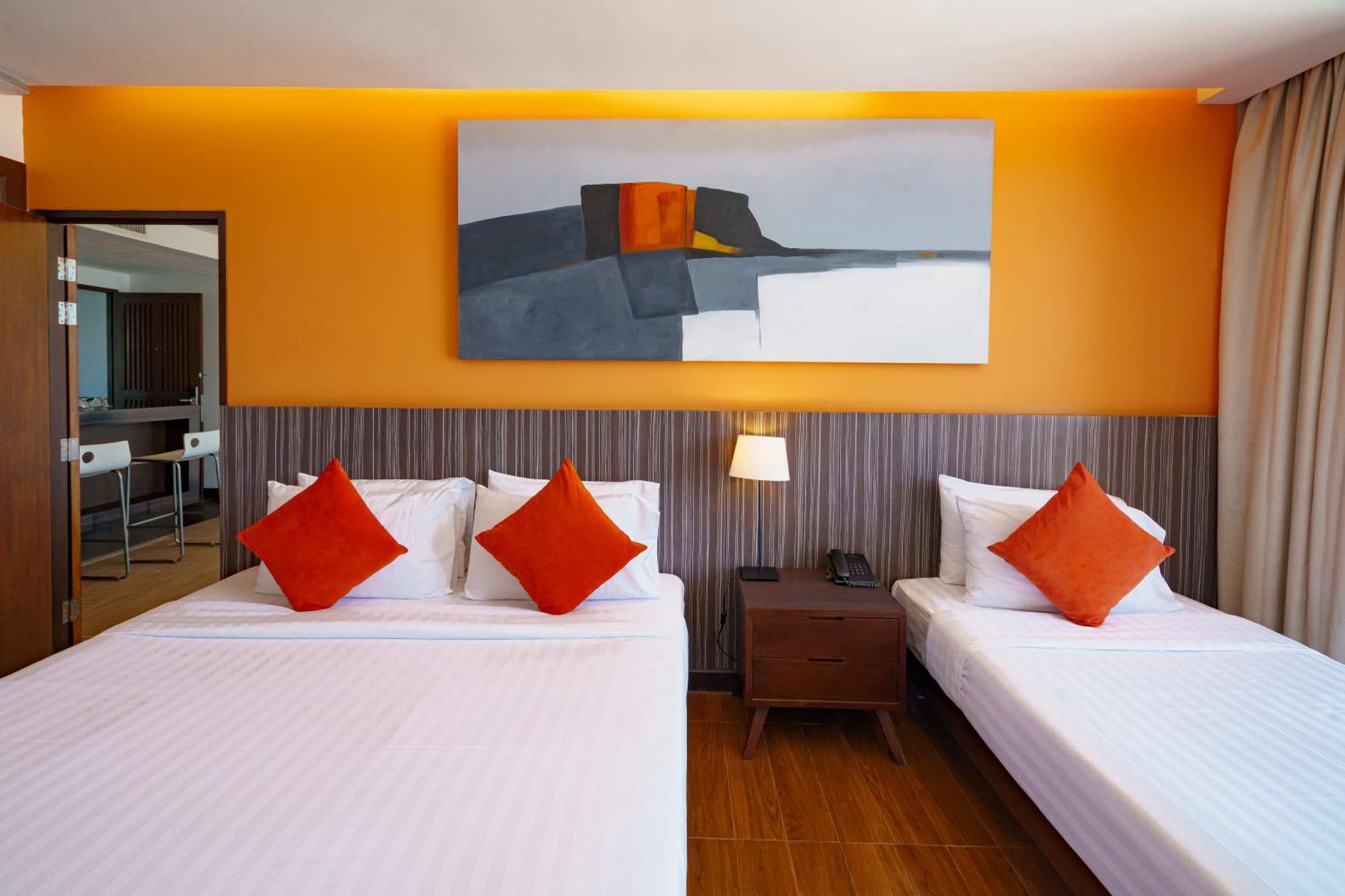 Hotel J Патая Екстериор снимка
