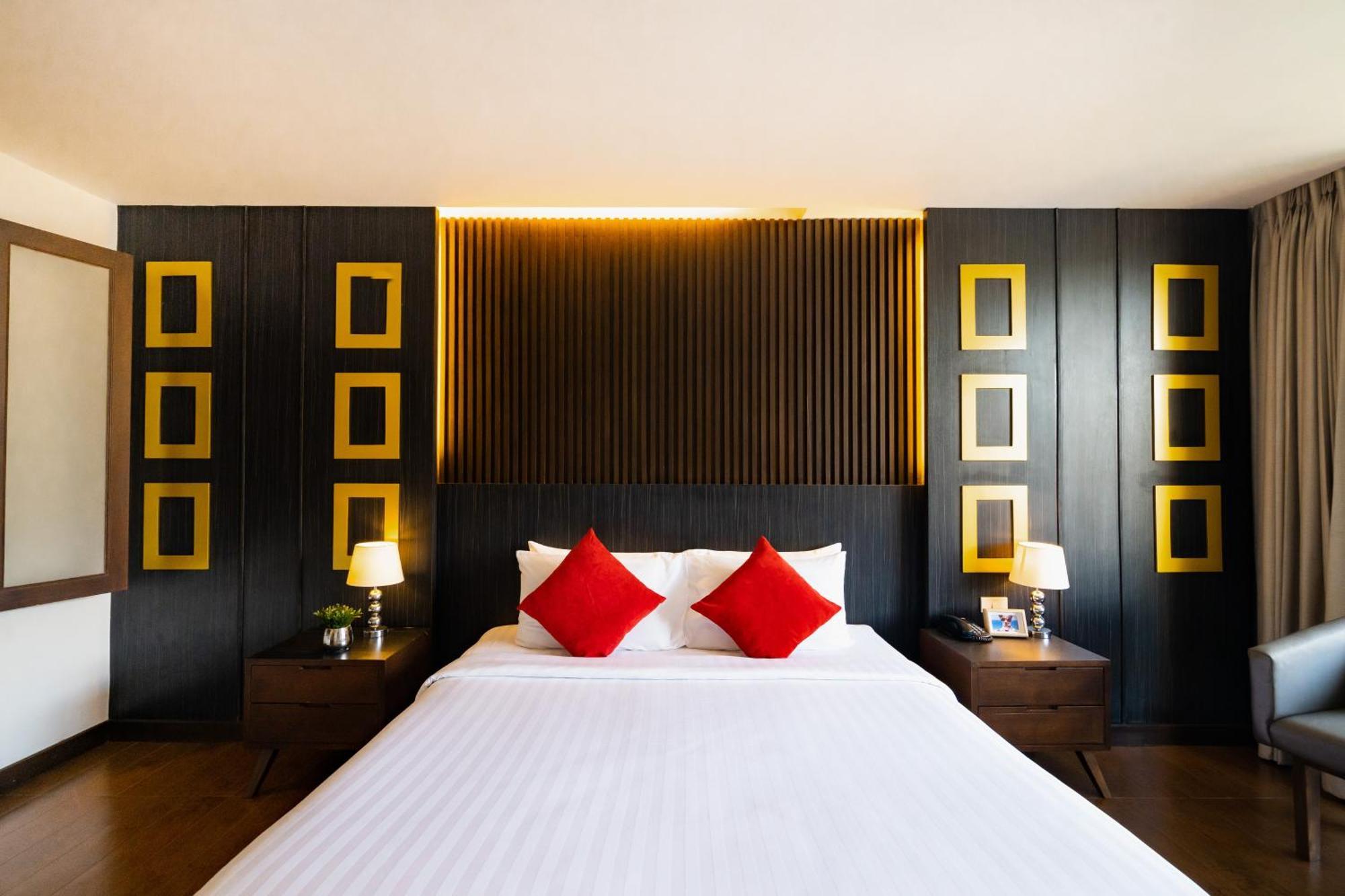 Hotel J Патая Екстериор снимка