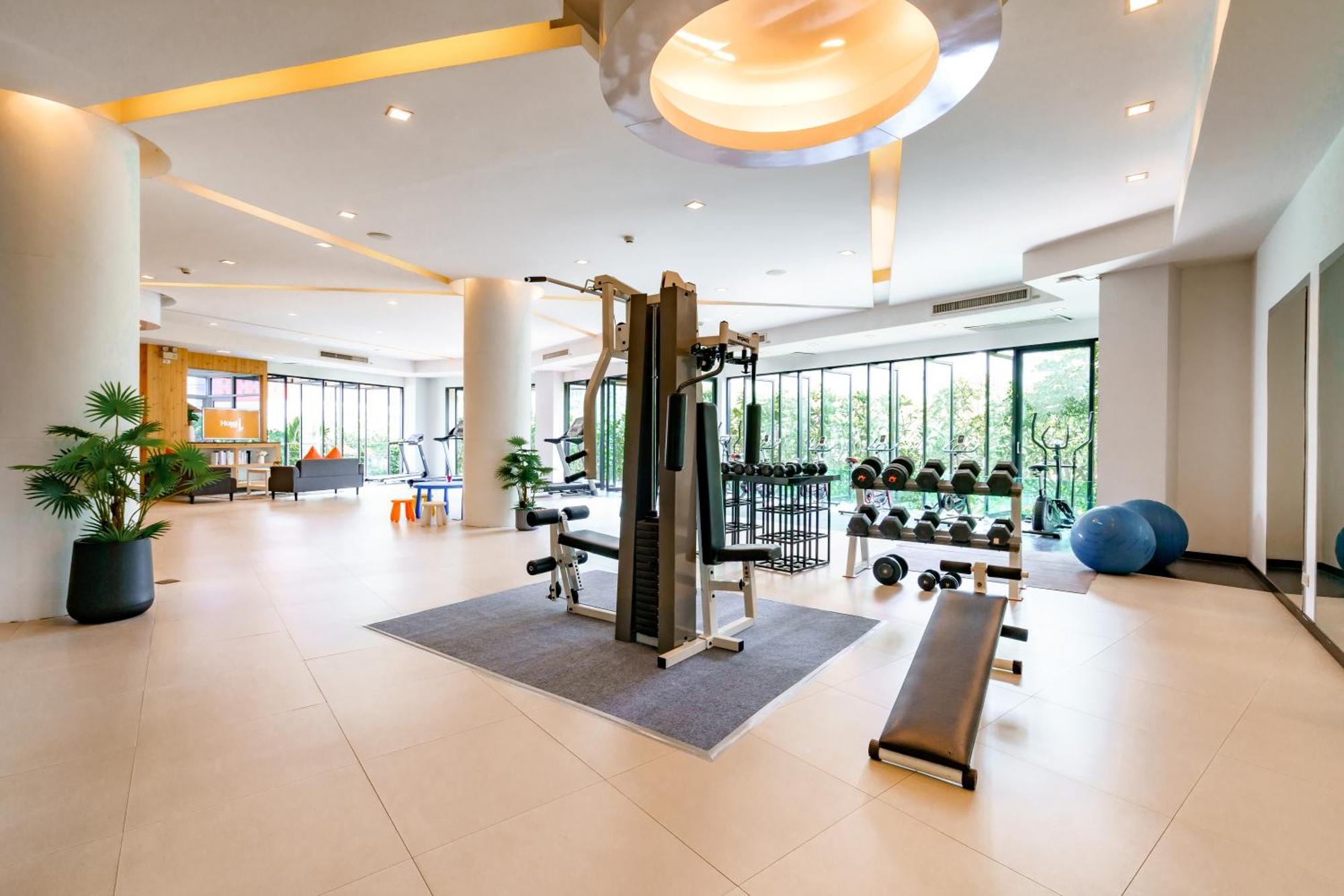 Hotel J Патая Екстериор снимка