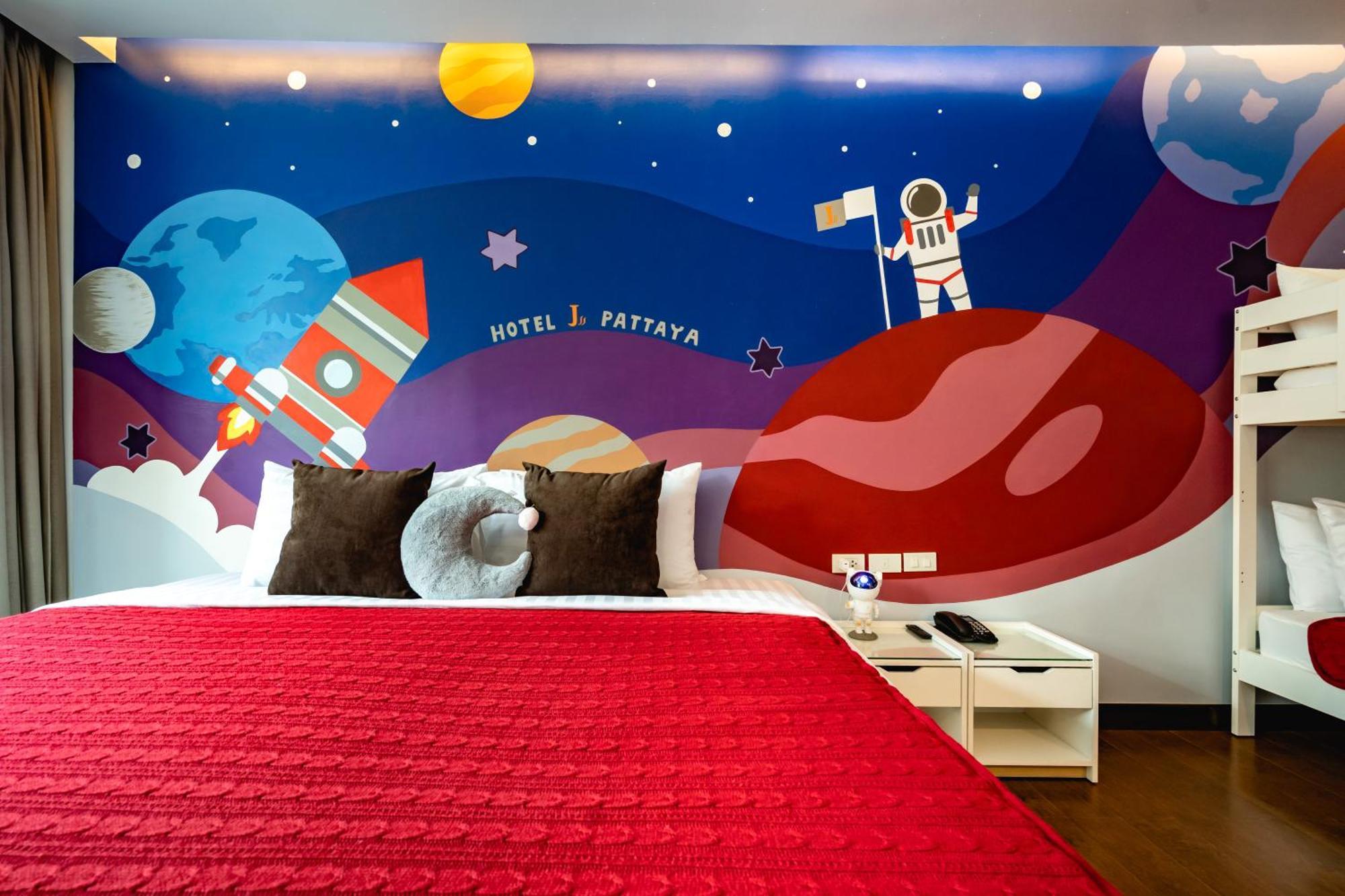 Hotel J Патая Екстериор снимка